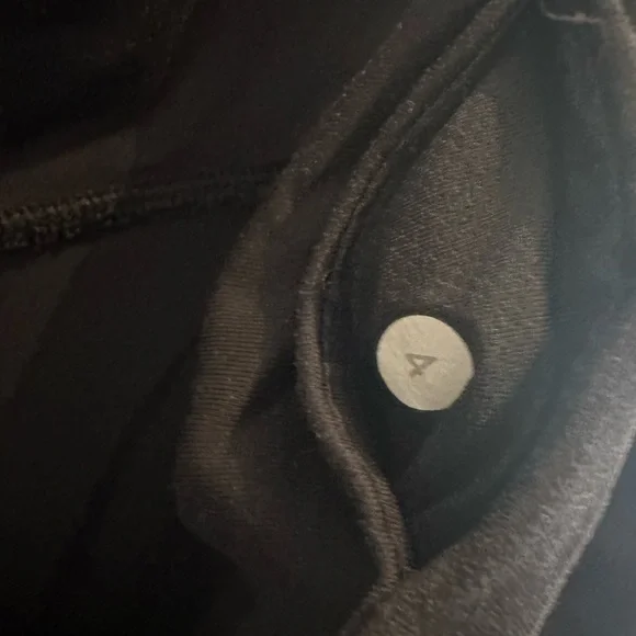 Lululemon - Picture 8 of 11